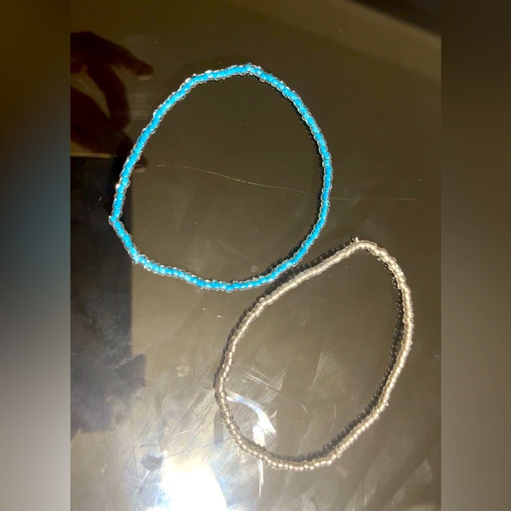 💖Free WITH PURCHASE 💖 Blue & White Sparkle bracelet